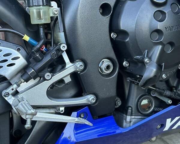 Ямаха YZF R1, объемом двигателя 1 л и пробегом 26 тыс. км за 9000 $, фото 23 на Automoto.ua