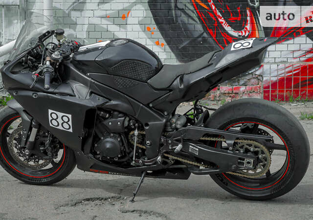 Ямаха YZF R1, объемом двигателя 0 л и пробегом 14 тыс. км за 3500 $, фото 2 на Automoto.ua