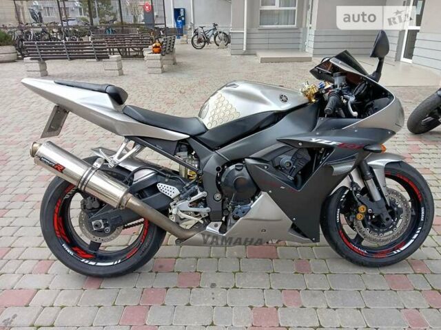 Серый Ямаха YZF R1, объемом двигателя 0 л и пробегом 36 тыс. км за 4900 $, фото 6 на Automoto.ua