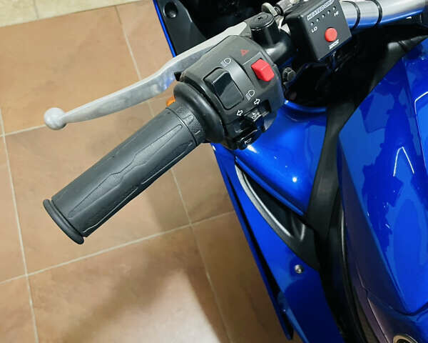 Синій Ямаха YZF R1, об'ємом двигуна 1 л та пробігом 33 тис. км за 9800 $, фото 15 на Automoto.ua