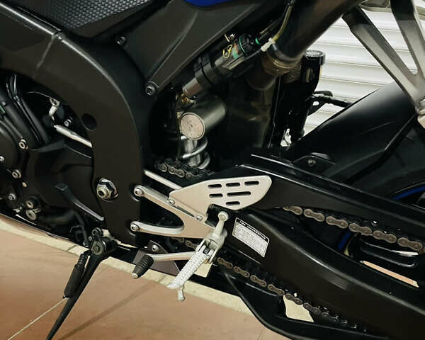 Синій Ямаха YZF R1, об'ємом двигуна 1 л та пробігом 33 тис. км за 9800 $, фото 24 на Automoto.ua