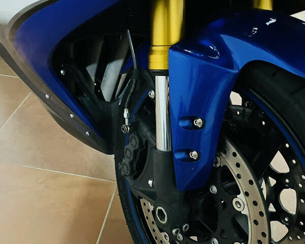 Синій Ямаха YZF R1, об'ємом двигуна 1 л та пробігом 33 тис. км за 9800 $, фото 41 на Automoto.ua