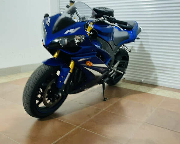Синій Ямаха YZF R1, об'ємом двигуна 1 л та пробігом 33 тис. км за 9800 $, фото 6 на Automoto.ua
