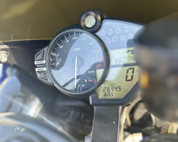 Синий Ямаха YZF R1, объемом двигателя 1 л и пробегом 26 тыс. км за 11000 $, фото 1 на Automoto.ua