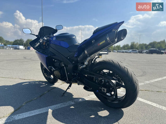 Синий Ямаха YZF R1, объемом двигателя 1 л и пробегом 26 тыс. км за 11000 $, фото 3 на Automoto.ua