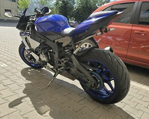 Синій Ямаха YZF R1, об'ємом двигуна 1 л та пробігом 28 тис. км за 16000 $, фото 4 на Automoto.ua