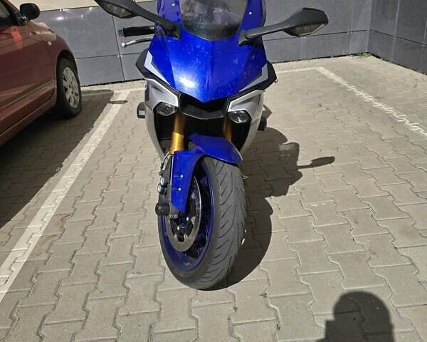 Синій Ямаха YZF R1, об'ємом двигуна 1 л та пробігом 28 тис. км за 16000 $, фото 1 на Automoto.ua