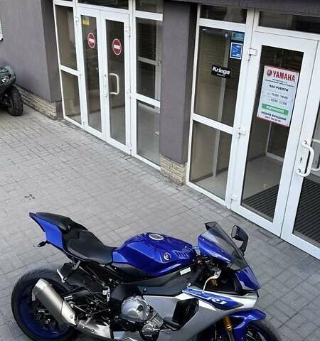 Синій Ямаха YZF R1, об'ємом двигуна 1 л та пробігом 28 тис. км за 16000 $, фото 2 на Automoto.ua