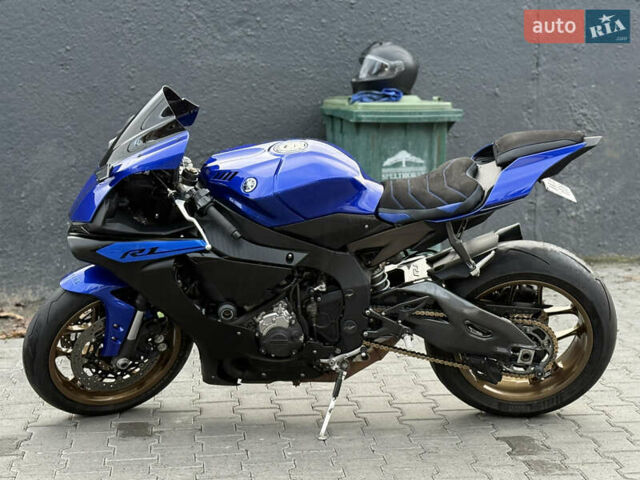 Синий Ямаха YZF R1, объемом двигателя 1 л и пробегом 27 тыс. км за 17600 $, фото 1 на Automoto.ua