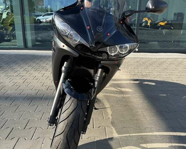 Чорний Ямаха YZF R6, об'ємом двигуна 0.6 л та пробігом 28 тис. км за 6499 $, фото 2 на Automoto.ua