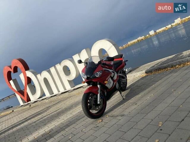 Красный Ямаха YZF R6, объемом двигателя 0 л и пробегом 55 тыс. км за 3800 $, фото 3 на Automoto.ua