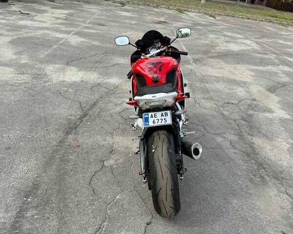 Красный Ямаха YZF R6, объемом двигателя 0.6 л и пробегом 27 тыс. км за 8500 $, фото 5 на Automoto.ua