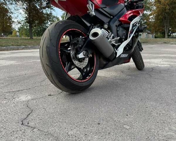 Красный Ямаха YZF R6, объемом двигателя 0.6 л и пробегом 27 тыс. км за 8500 $, фото 3 на Automoto.ua