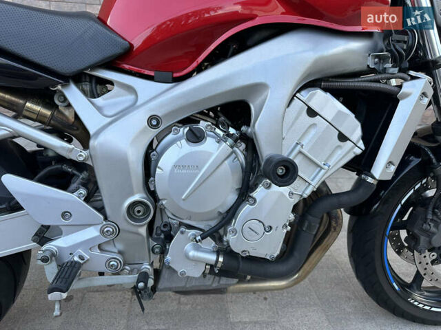 Серый Ямаха YZF R6, объемом двигателя 0.6 л и пробегом 52 тыс. км за 4600 $, фото 10 на Automoto.ua