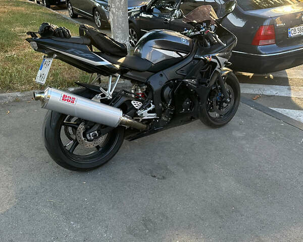 Серый Ямаха YZF R6, объемом двигателя 0.6 л и пробегом 41 тыс. км за 6000 $, фото 8 на Automoto.ua