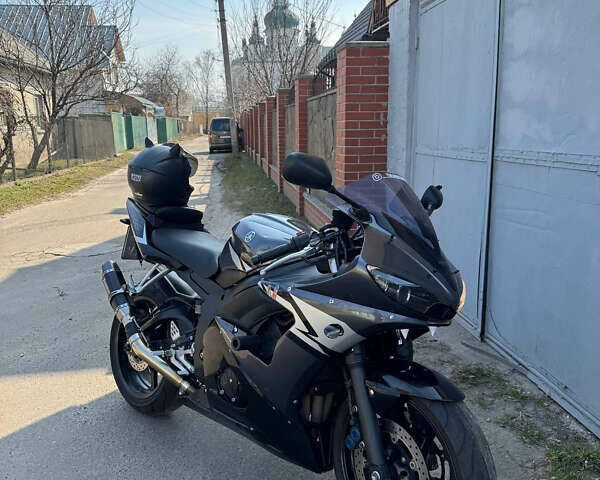 Серый Ямаха YZF R6, объемом двигателя 0.6 л и пробегом 41 тыс. км за 6000 $, фото 5 на Automoto.ua
