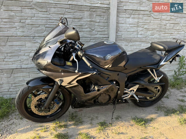 Серый Ямаха YZF R6, объемом двигателя 0.6 л и пробегом 41 тыс. км за 6000 $, фото 9 на Automoto.ua