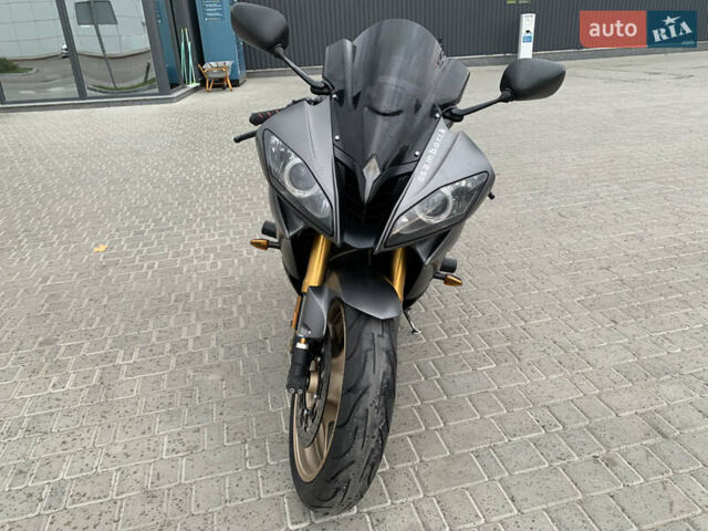 Серый Ямаха YZF R6, объемом двигателя 0.6 л и пробегом 48 тыс. км за 8000 $, фото 12 на Automoto.ua
