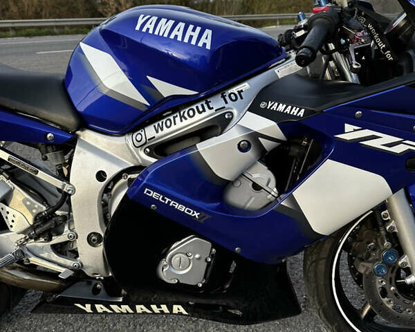 Синий Ямаха YZF R6, объемом двигателя 0.6 л и пробегом 27 тыс. км за 3200 $, фото 4 на Automoto.ua