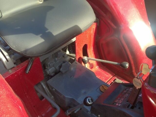 Янмар Другая, объемом двигателя 1.6 л и пробегом 340 тыс. км за 4550 $, фото 4 на Automoto.ua