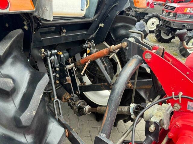 Янмар Інша, об'ємом двигуна 1.6 л та пробігом 944 тис. км за 13300 $, фото 6 на Automoto.ua