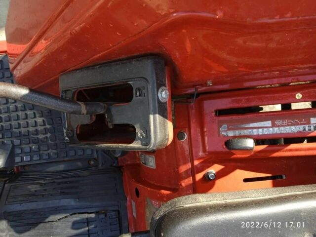 Красный Янмар F24D, объемом двигателя 1400 л и пробегом 1300 тыс. км за 5800 $, фото 5 на Automoto.ua