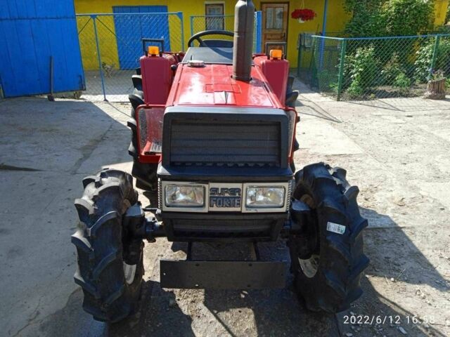Красный Янмар F24D, объемом двигателя 1400 л и пробегом 1300 тыс. км за 5800 $, фото 3 на Automoto.ua