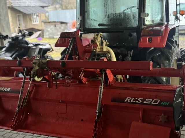 Красный Янмар US 540, объемом двигателя 2.2 л и пробегом 20 тыс. км за 16500 $, фото 3 на Automoto.ua