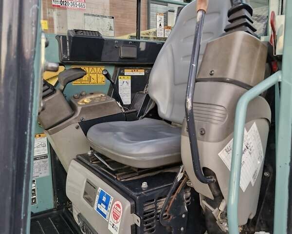 Желтый Янмар VIO 70, объемом двигателя 0 л и пробегом 290 тыс. км за 40698 $, фото 13 на Automoto.ua