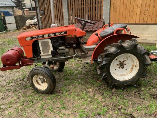 Червоний Янмар YM 1300, об'ємом двигуна 0.5 л та пробігом 100 тис. км за 2300 $, фото 2 на Automoto.ua