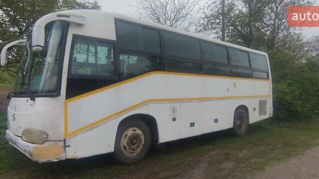 Білий Юі ЗГТ 6710, об'ємом двигуна 4.26 л та пробігом 150 тис. км за 5000 $, фото 4 на Automoto.ua