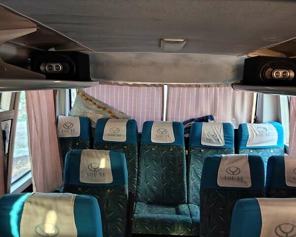 Белый Юи ЗГТ 6831, объемом двигателя 4.58 л и пробегом 300 тыс. км за 7500 $, фото 5 на Automoto.ua