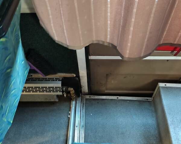 Белый Юи ЗГТ 6831, объемом двигателя 4.58 л и пробегом 300 тыс. км за 7500 $, фото 6 на Automoto.ua