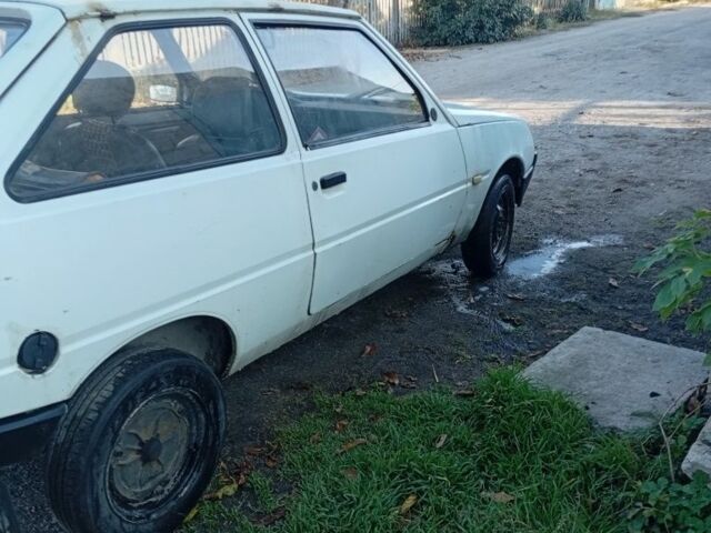 Белый ЗАЗ 1102 Таврия, объемом двигателя 1.1 л и пробегом 134 тыс. км за 287 $, фото 3 на Automoto.ua