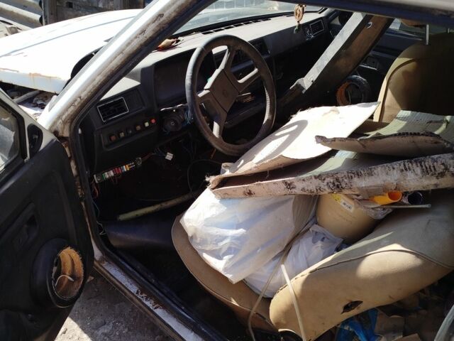 Белый ЗАЗ 1102 Таврия, объемом двигателя 0 л и пробегом 505 тыс. км за 239 $, фото 4 на Automoto.ua