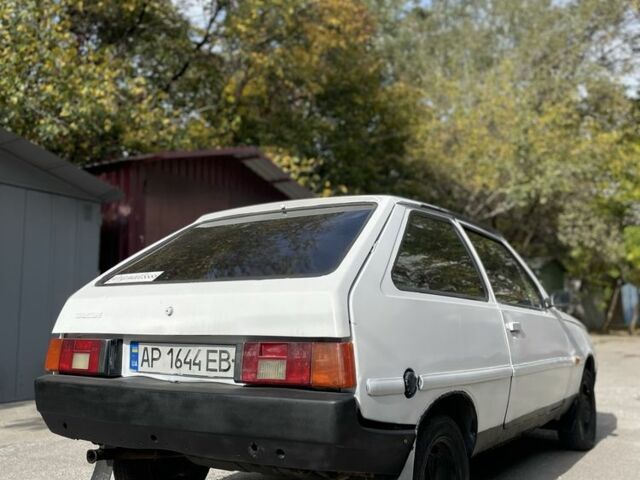 Белый ЗАЗ 1102 Таврия, объемом двигателя 1.1 л и пробегом 100 тыс. км за 604 $, фото 4 на Automoto.ua