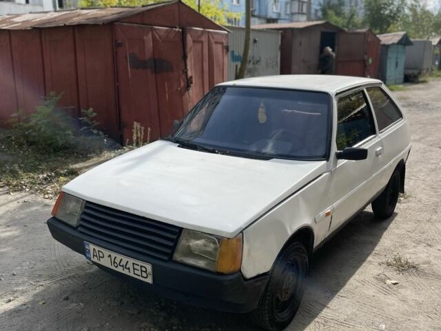 Белый ЗАЗ 1102 Таврия, объемом двигателя 1.1 л и пробегом 100 тыс. км за 604 $, фото 2 на Automoto.ua