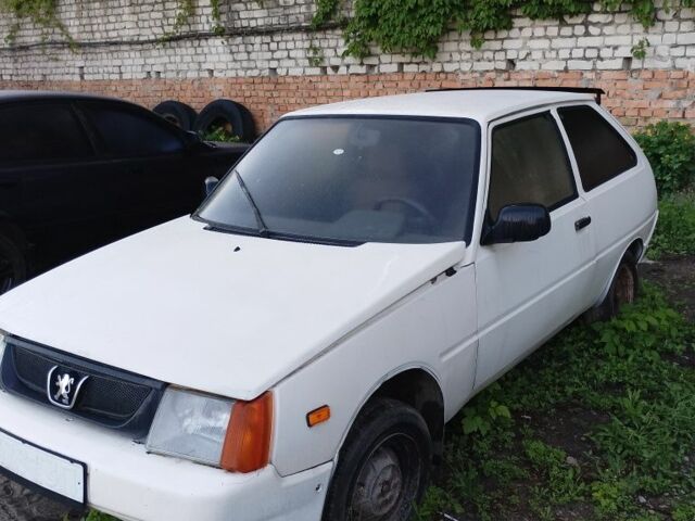 Белый ЗАЗ 1102 Таврия, объемом двигателя 1 л и пробегом 200 тыс. км за 346 $, фото 1 на Automoto.ua