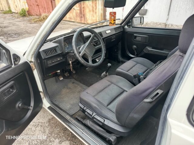 Белый ЗАЗ 1102 Таврия, объемом двигателя 1.1 л и пробегом 170 тыс. км за 523 $, фото 5 на Automoto.ua