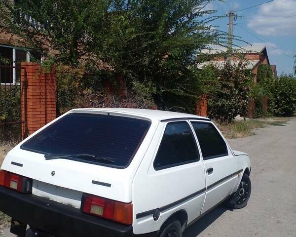 Белый ЗАЗ 1102 Таврия, объемом двигателя 1.1 л и пробегом 100 тыс. км за 550 $, фото 23 на Automoto.ua
