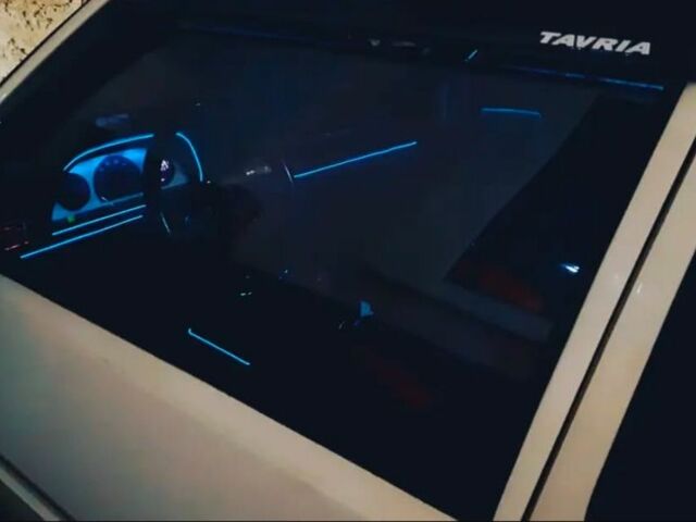 Білий ЗАЗ 1102 Таврія, об'ємом двигуна 1.1 л та пробігом 100 тис. км за 650 $, фото 2 на Automoto.ua