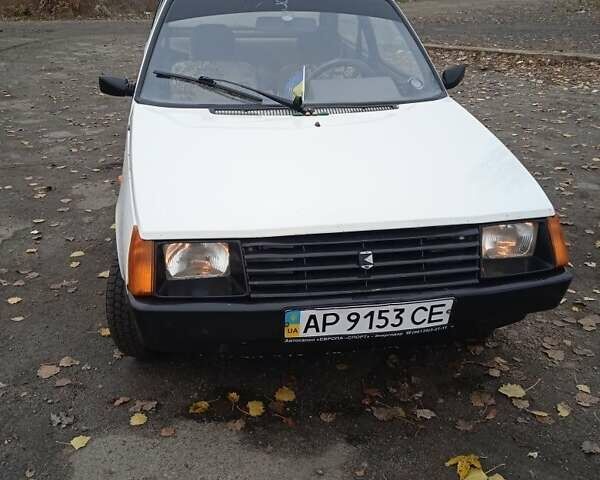 Белый ЗАЗ 1102 Таврия, объемом двигателя 1 л и пробегом 654 тыс. км за 393 $, фото 5 на Automoto.ua