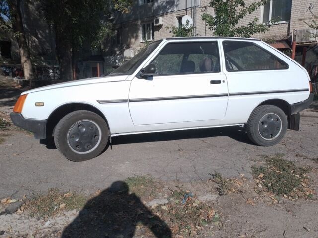 Белый ЗАЗ 1102 Таврия, объемом двигателя 0 л и пробегом 300 тыс. км за 650 $, фото 1 на Automoto.ua