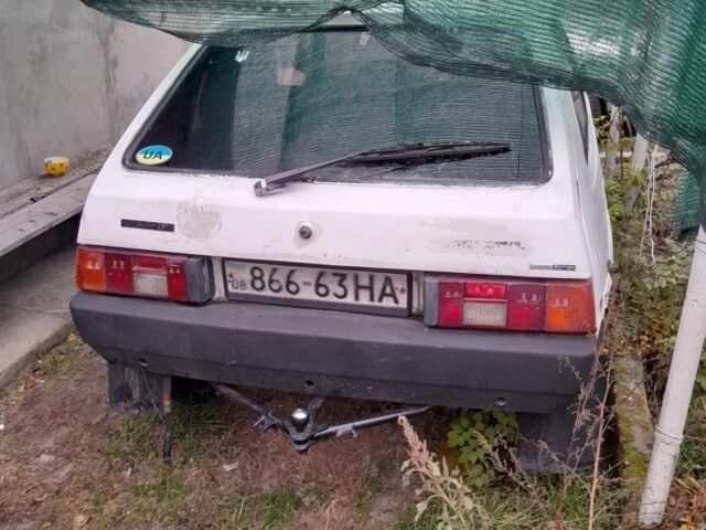 Белый ЗАЗ 1102 Таврия, объемом двигателя 1.1 л и пробегом 375 тыс. км за 400 $, фото 3 на Automoto.ua