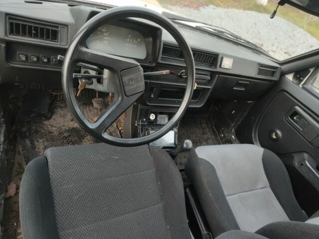 Белый ЗАЗ 1102 Таврия, объемом двигателя 1.1 л и пробегом 318 тыс. км за 600 $, фото 3 на Automoto.ua