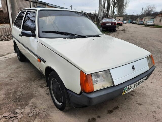 Белый ЗАЗ 1102 Таврия, объемом двигателя 1.1 л и пробегом 173 тыс. км за 500 $, фото 7 на Automoto.ua