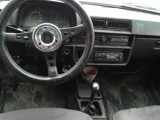 Белый ЗАЗ 1102 Таврия, объемом двигателя 1.1 л и пробегом 375 тыс. км за 400 $, фото 5 на Automoto.ua