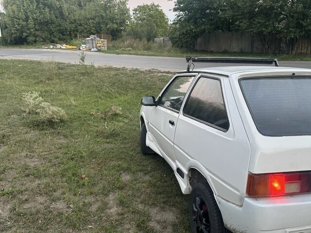 Белый ЗАЗ 1102 Таврия, объемом двигателя 1.2 л и пробегом 30 тыс. км за 1200 $, фото 5 на Automoto.ua