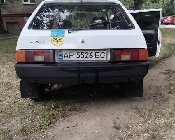 Белый ЗАЗ 1102 Таврия, объемом двигателя 1.09 л и пробегом 300 тыс. км за 1006 $, фото 3 на Automoto.ua