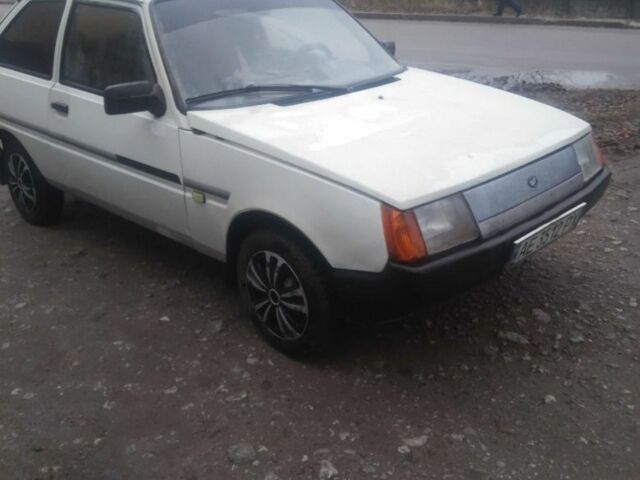 Белый ЗАЗ 1102 Таврия, объемом двигателя 1.1 л и пробегом 225 тыс. км за 430 $, фото 1 на Automoto.ua